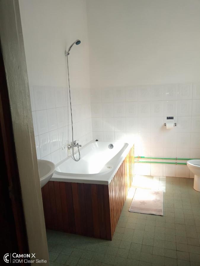 Le Manoir Bed & Breakfast Antananarivo Exterior foto