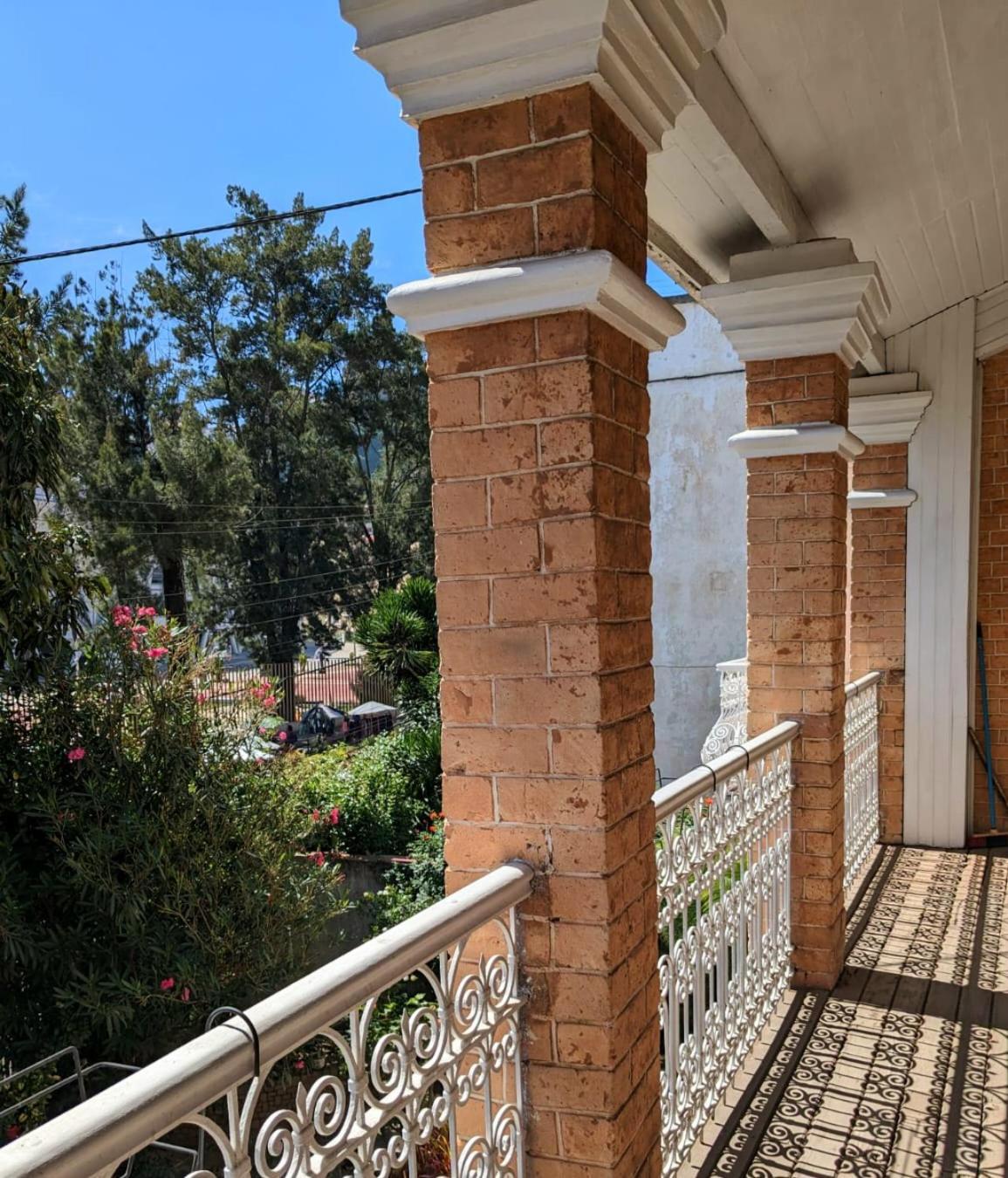 Le Manoir Bed & Breakfast Antananarivo Exterior foto