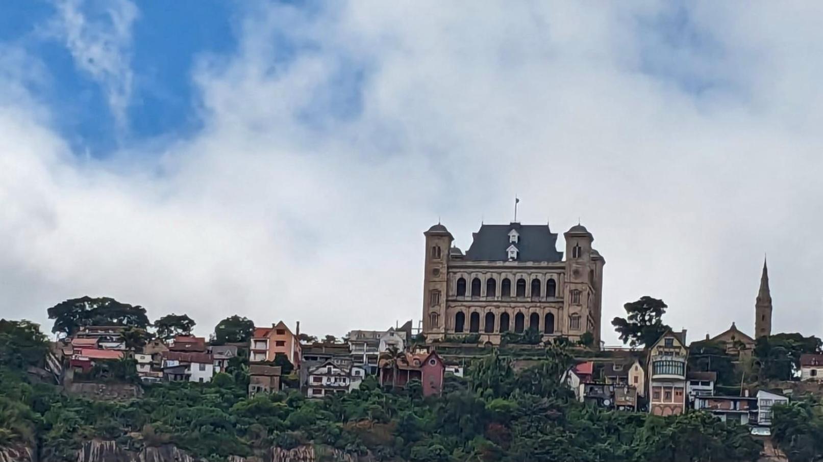 Le Manoir Bed & Breakfast Antananarivo Exterior foto